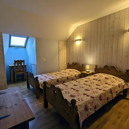 3 Etoiles Avec Sauna Pres De La Bresse - Fr-1-589-18 Feriehus *